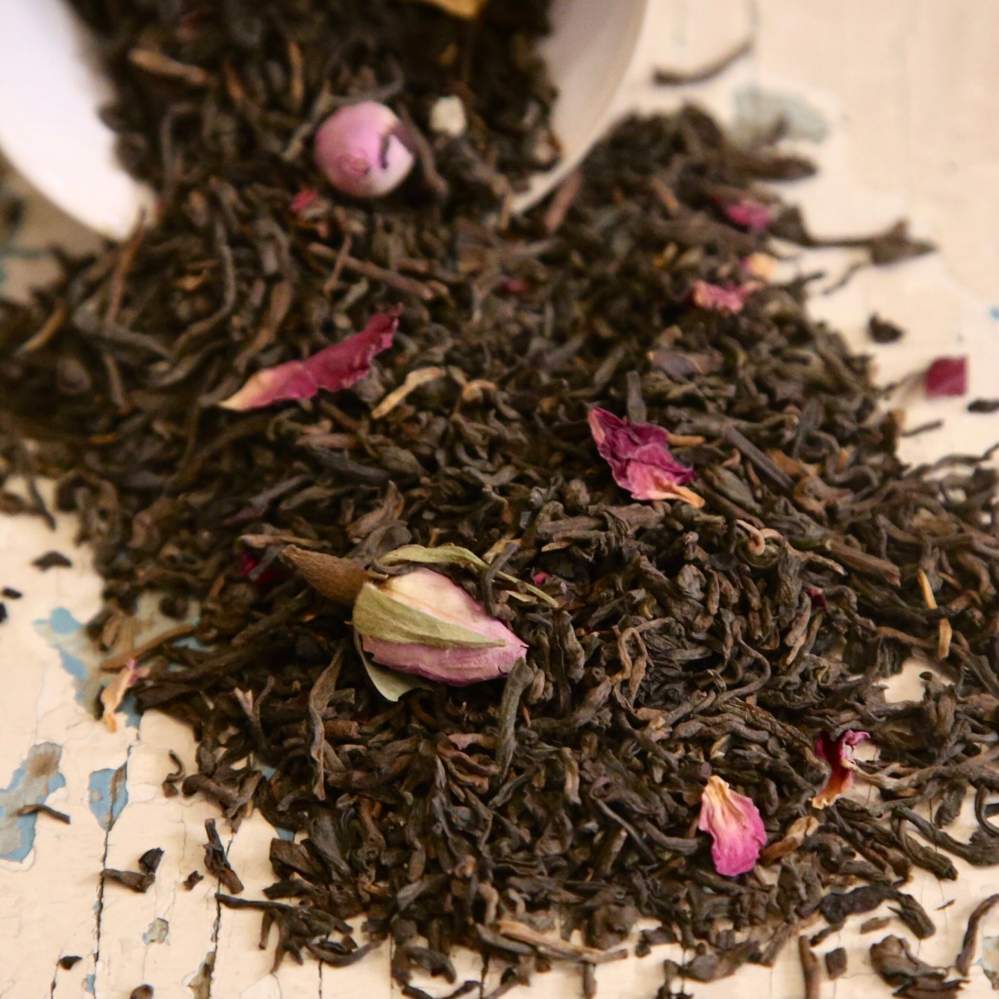 Čierny čaj Pu Erh púčiky a okvetné lístky ruží - 50g