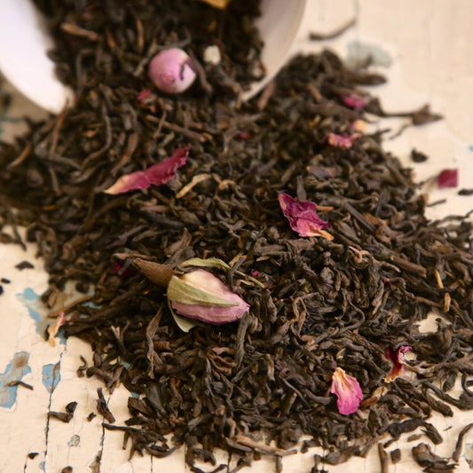 Čierny čaj Pu Erh púčiky a okvetné lístky ruží - 50g